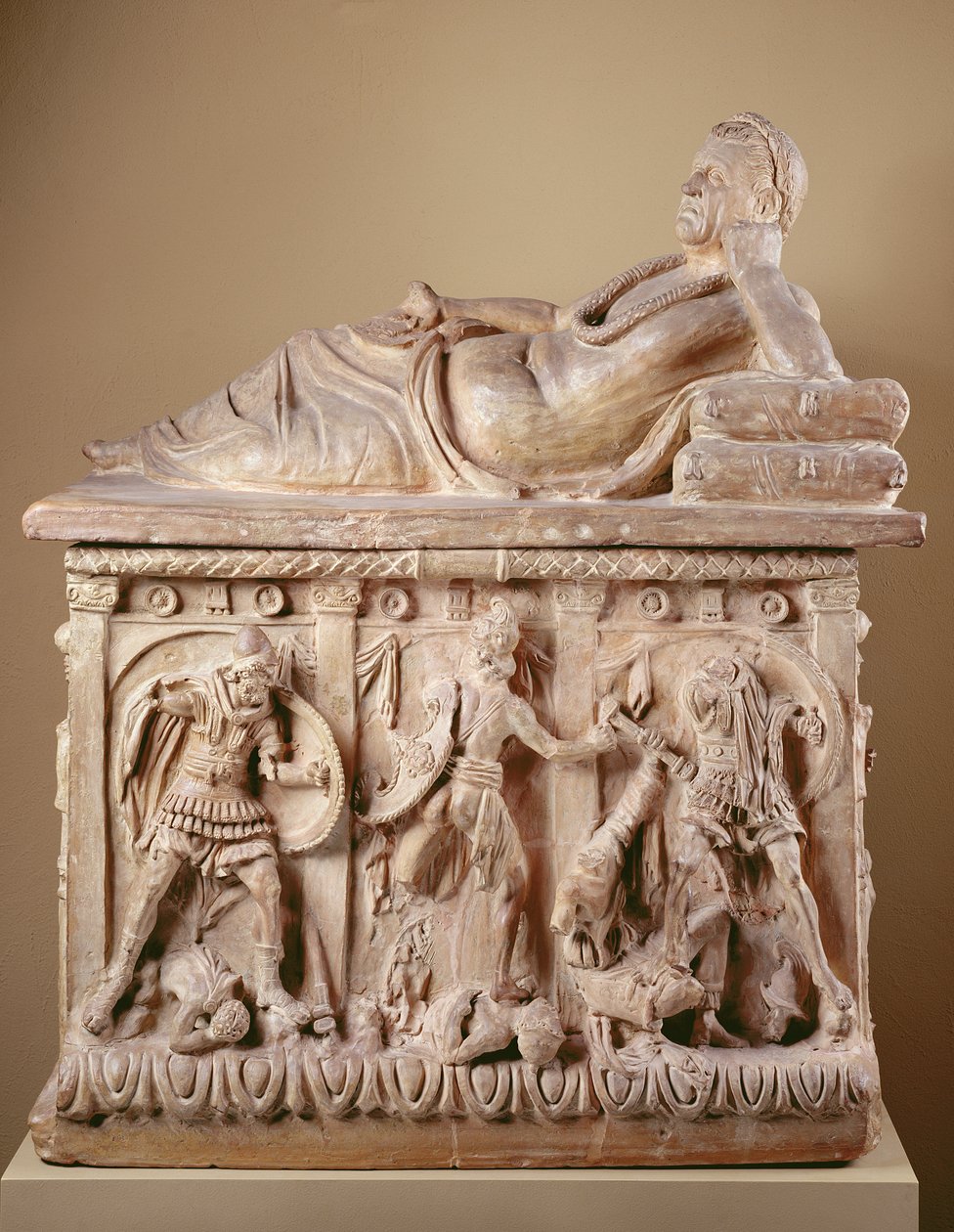 Popelnice, 2. století před naším letopočtem (terakota s polychromací) od Etruscan Etruscan