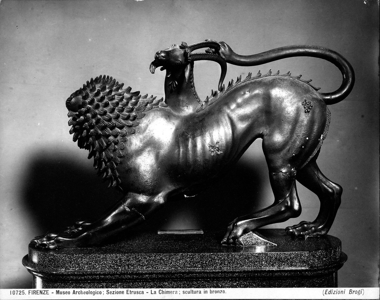 Zraněná chiméra z Bellerophonu (bronzová) (podrobnosti viz 104199) od Etruscan Etruscan