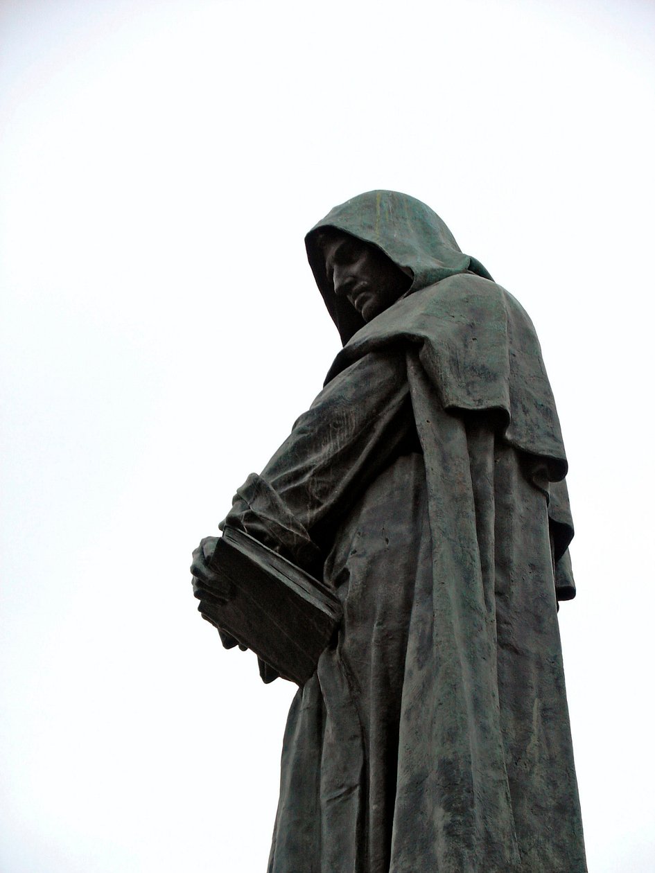 Památník Giordana Bruna (1548-1600) dominikánského filozofa a bratra. Socha Ettore Ferrari (1845-1929) 1889 Campo dei Fiori, Řím od Ettore Ferrari