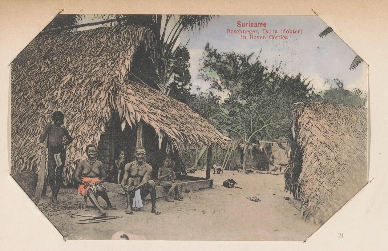 Maroons před jejich domem Surinam Bushnegro, Datra (lékař) v Boven Cottica (titul na předmětu) od Eugen Klein
