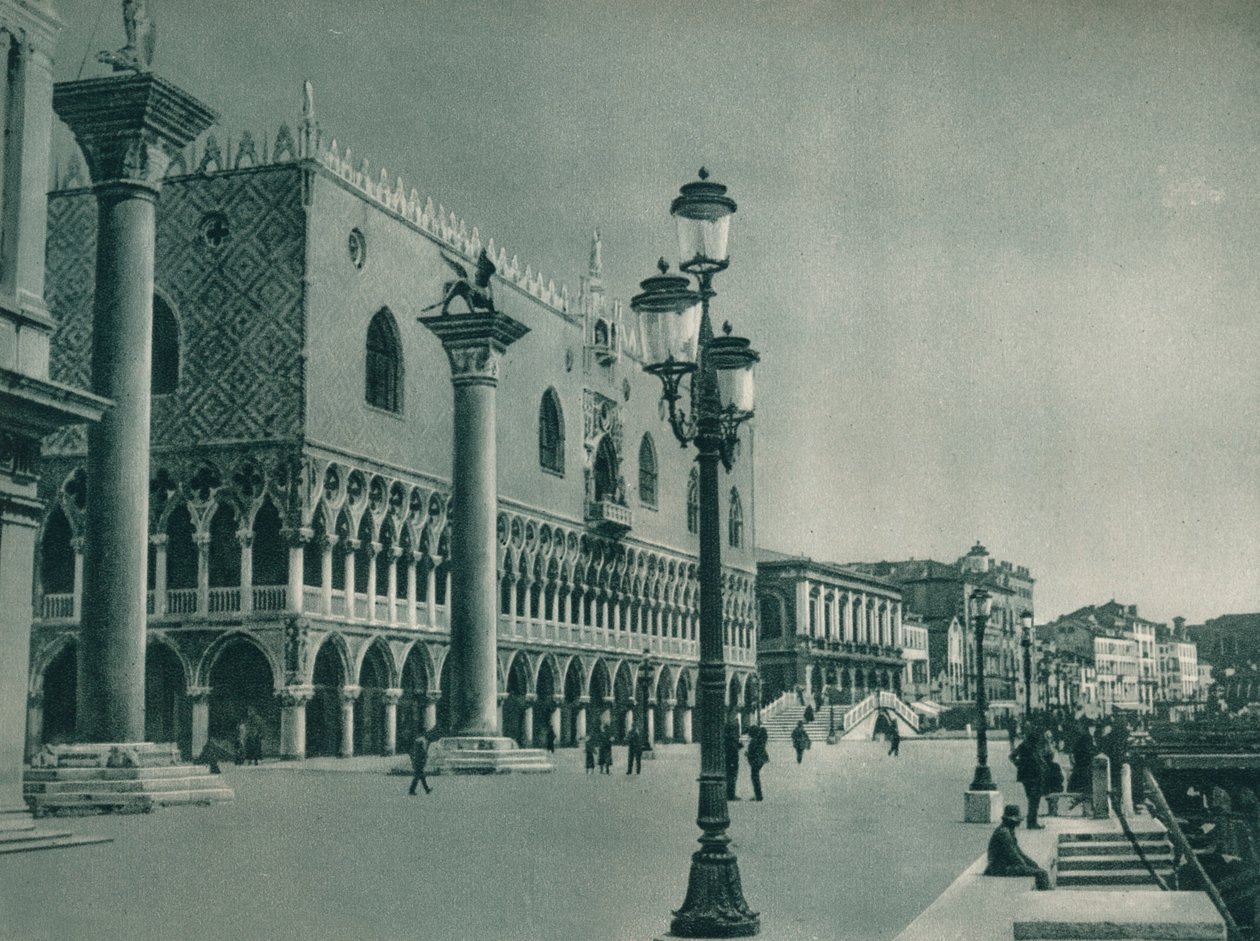 Hlavní průčelí Dóžecího paláce s Riva degli Schiavoni, Benátky, Itálie, 1927 od Eugen Poppel