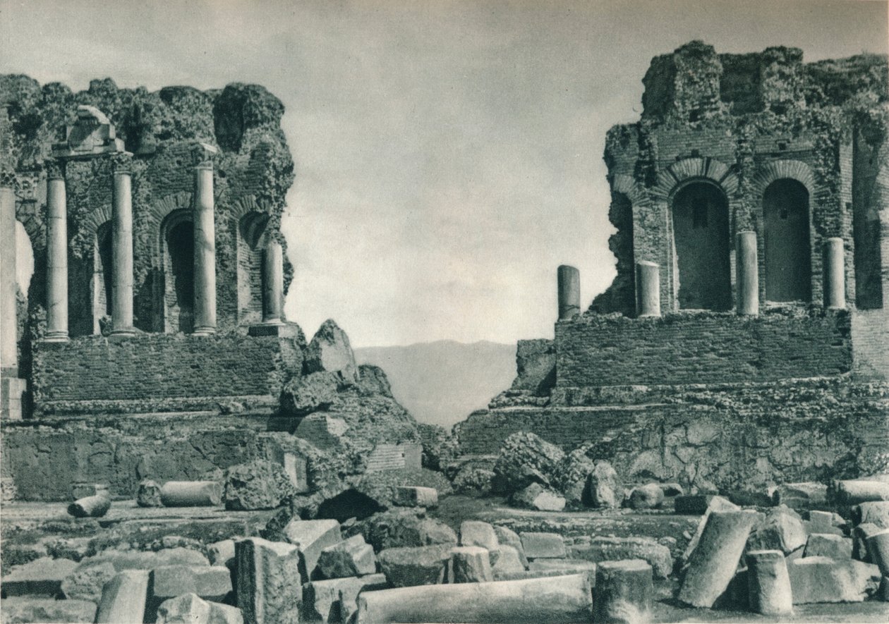 Scéna řeckého divadla, Taormina, Sicílie, Itálie, 1927 od Eugen Poppel