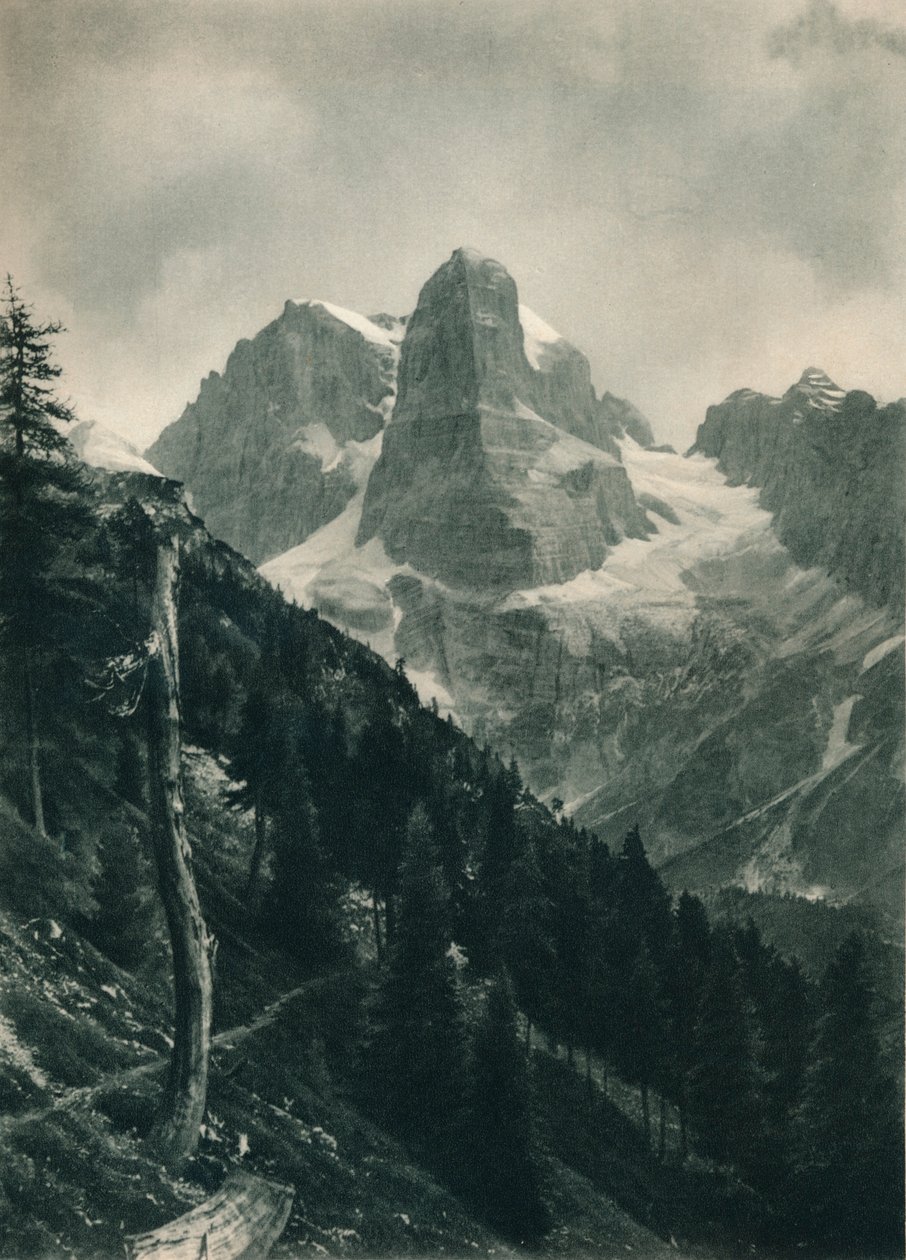 Pohled na skupinu Brenta, Madonna di Campiglio, Dolomity, Itálie, 1927 od Eugen Poppel