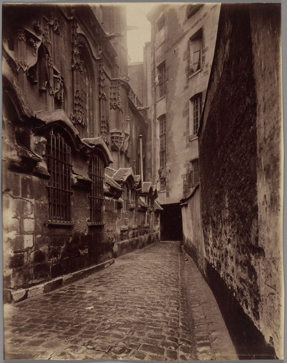 Bývalá kostnice Saint-Gervais-Saint-Protais, rue François Miron od Eugène Atget
