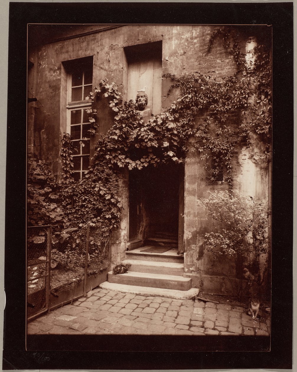 Dvůr v Rouenu od Eugène Atget