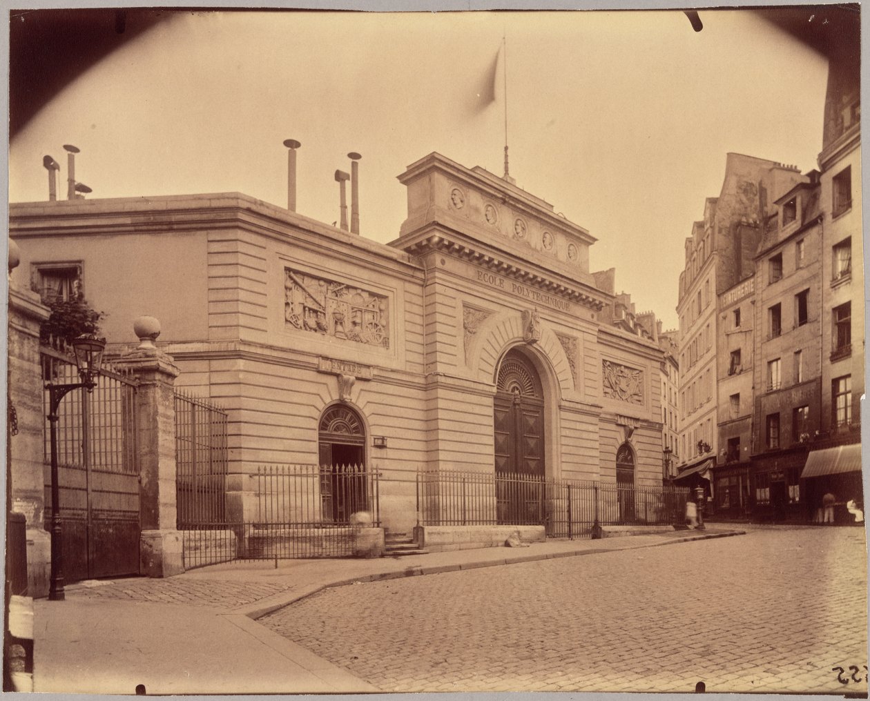 École polytechnique, rue Descartes od Eugène Atget