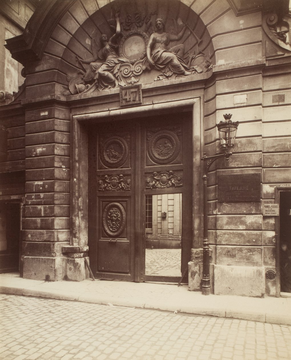 H√otel des Ambassadeurs de Hollande, 47 rue Vieille-du-Temple,1900 (foto) od Eugène Atget