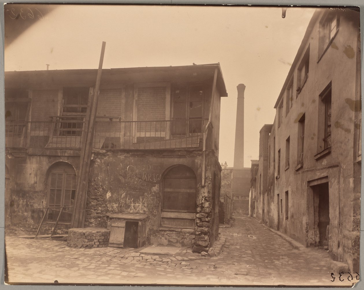 Pasáž Moret, ulička Gobelins od Eugène Atget