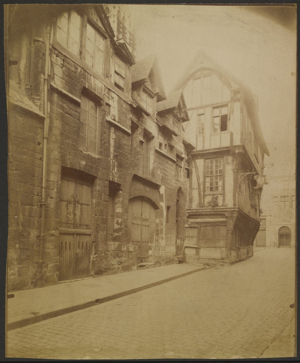 Rouen, dům v ulici Saint-Romain od Eugène Atget