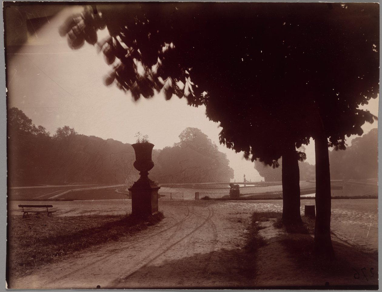 Saint-Cloud od Eugène Atget