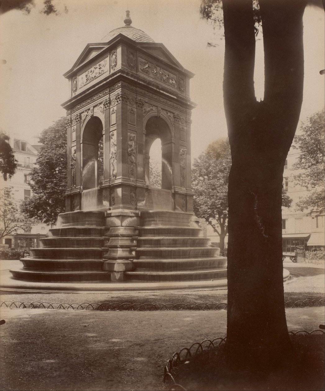 Fontána nevinných od Eugène Atget