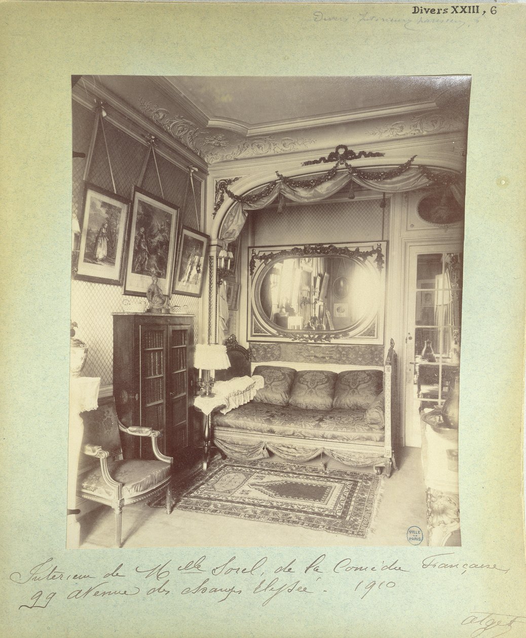 Interiér domu Cecile Sorelové na 99 Avenue des Champs Elysees, 1910 od Eugène Atget