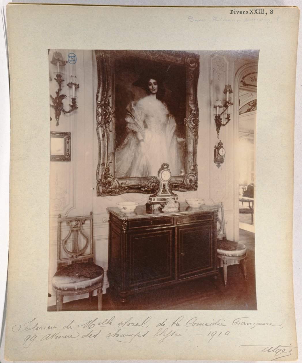Interiér domu Cecile Sorel na 99 Avenue des Champs Elysees, 1910 od Eugène Atget