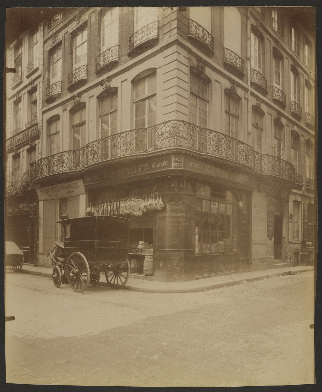 54 Rue Saint-Honoré a 1 Rue des Prouvaires, (1° Arr.) od Eugène Atget