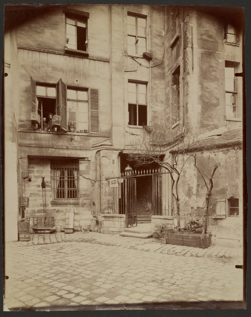 Soud v Rouenu od Eugène Atget