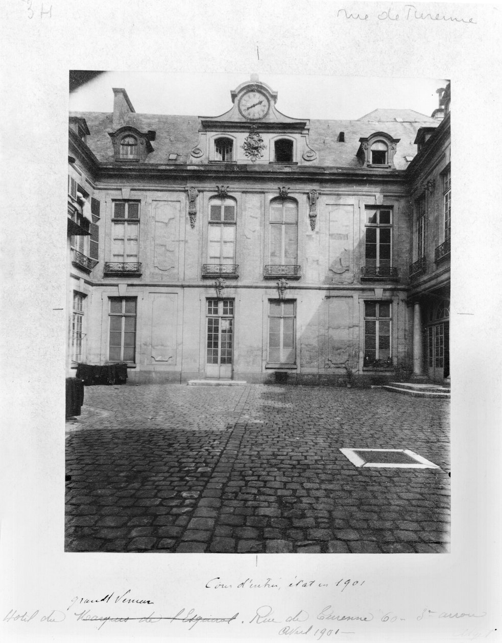 Hotel du Grand Veneur v Paříži, 60 rue de Turenne, 1901 od Eugène Atget