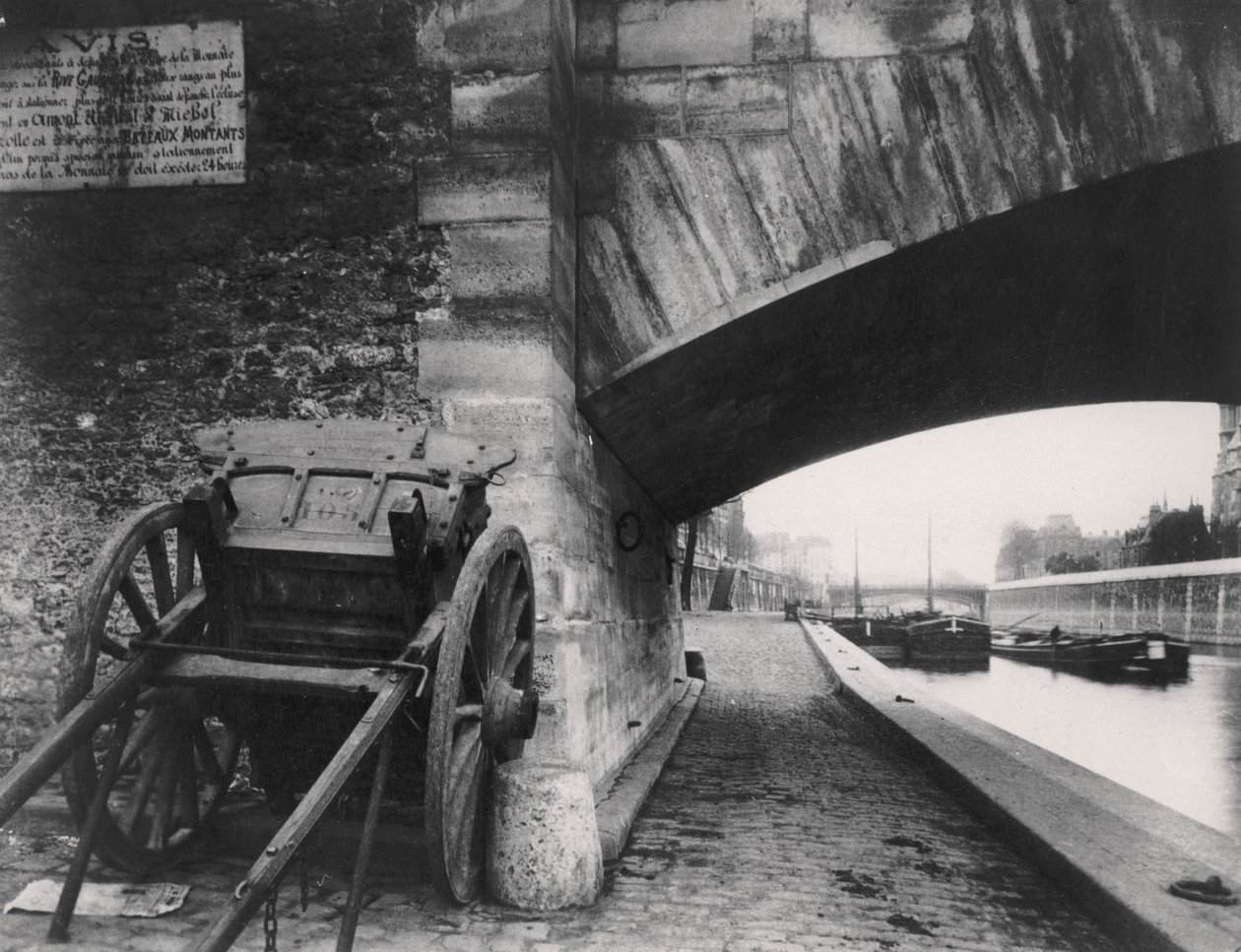 Pont de lArchevêché, na rohu Quai de la Tournelle, Paříž, 1911 od Eugène Atget