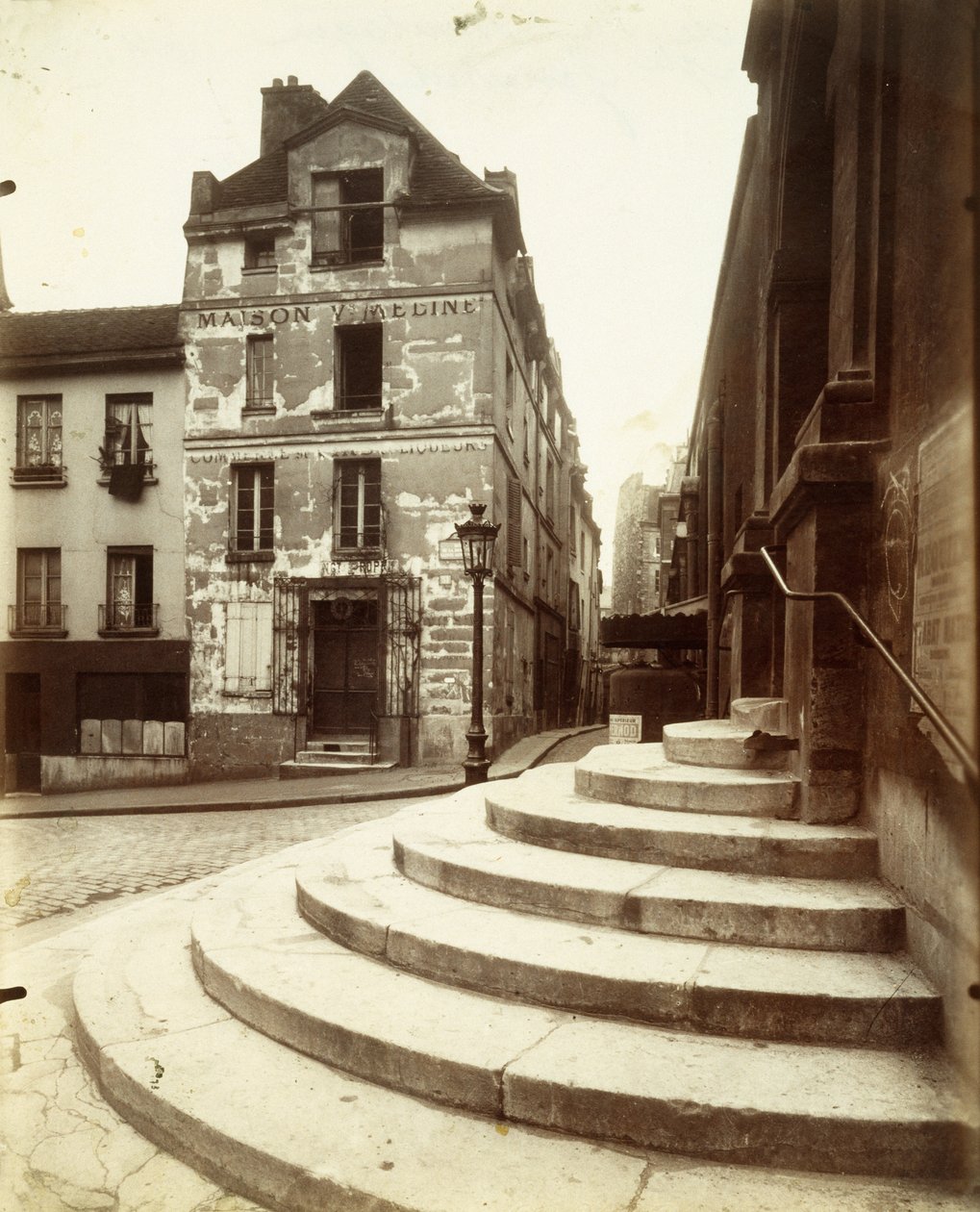 Rue de la Montagne-Sainte-GenevievŠ z cyklu Umění staré Paříže od Eugène Atget