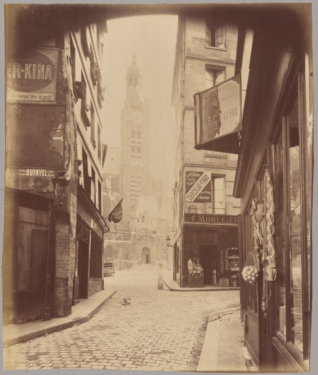 Saint-Étienne-du-Mont, rue de la Montagne Sainte-Geneviève od Eugène Atget