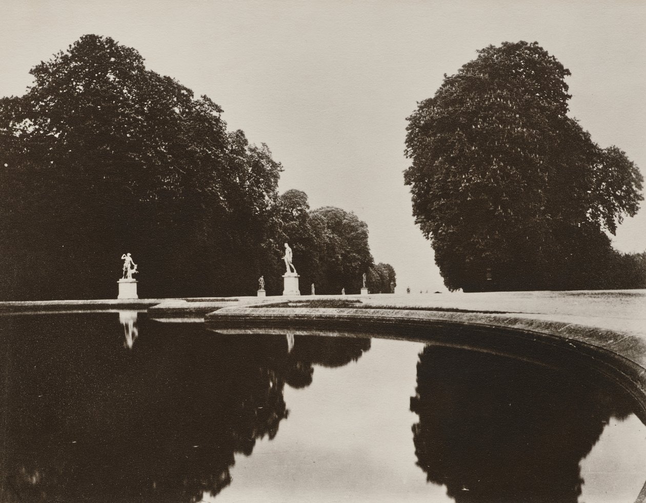 St. Cloud od Eugène Atget