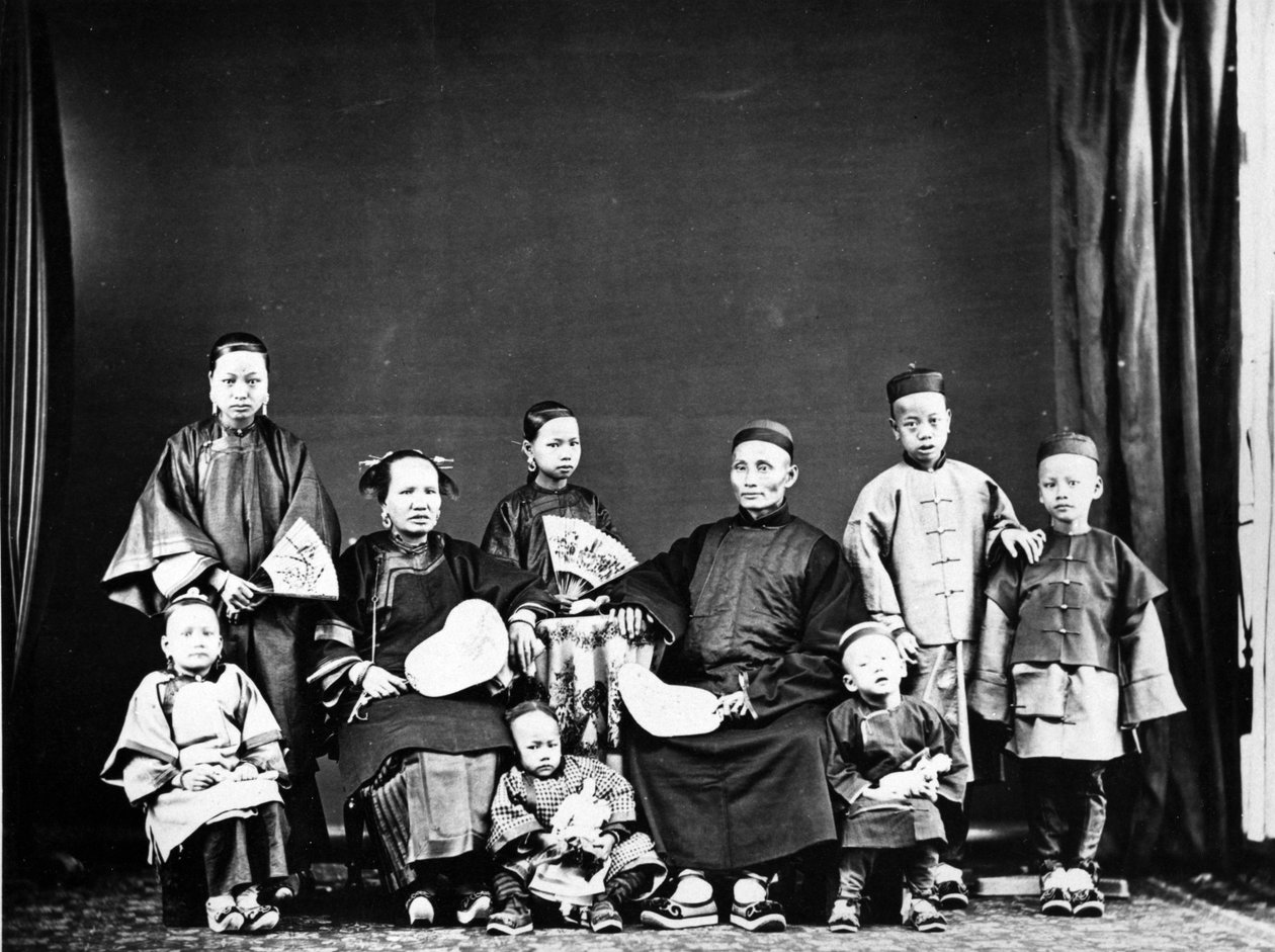 Čínská rodina, c.1870 od European Photographer