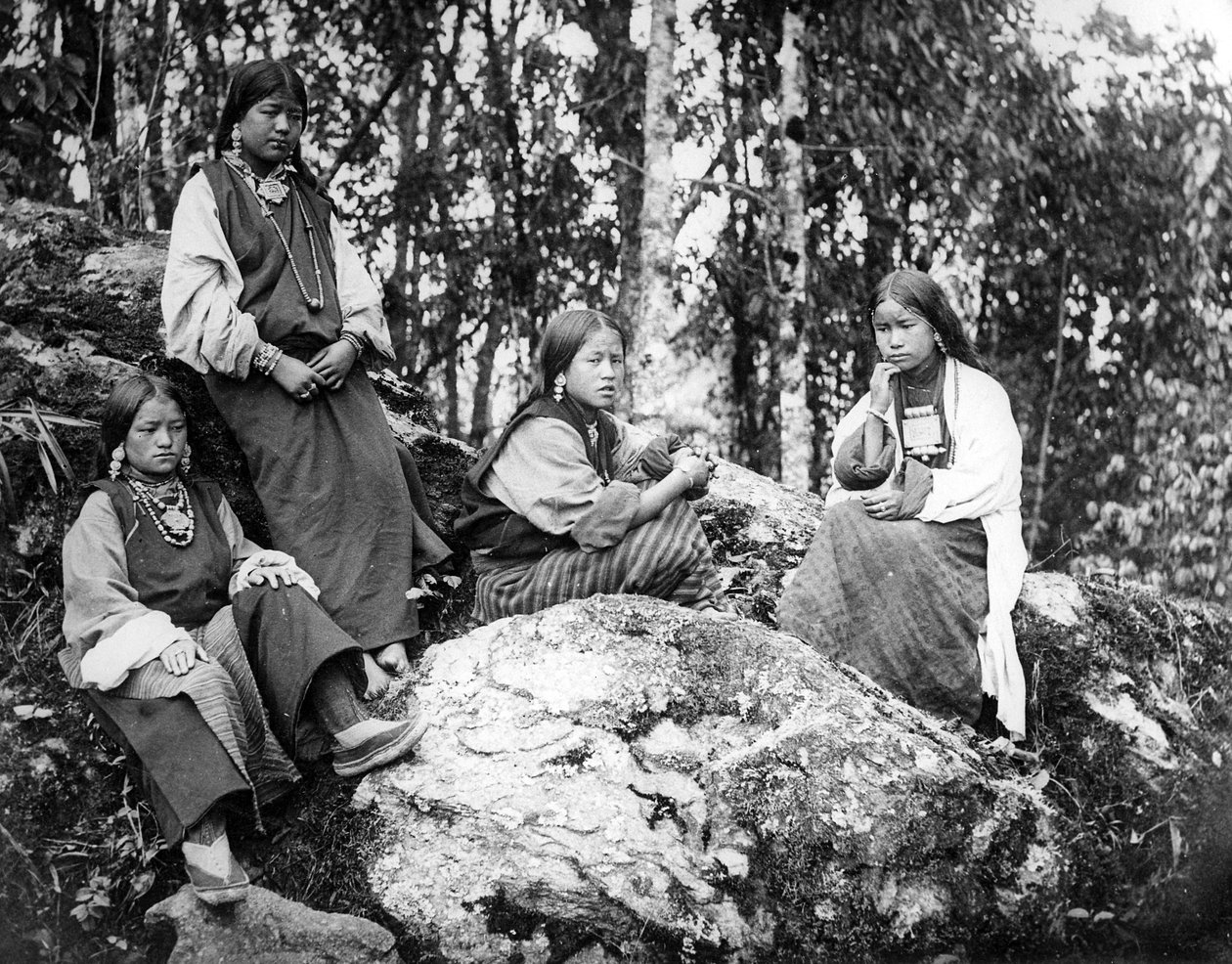 Himalájské ženy, pozdní C19 od European Photographer