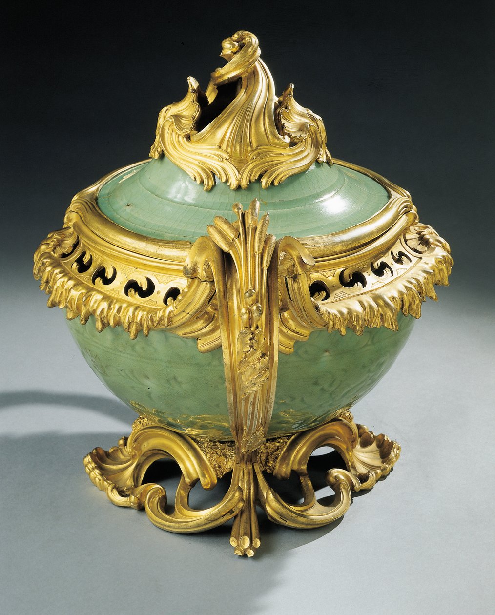 Potpourri váza Louis XV od European School