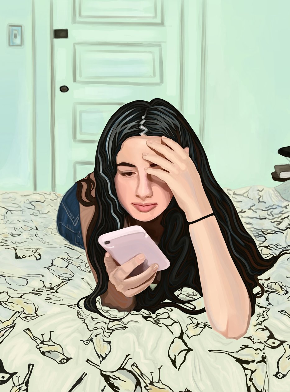 Dívka na posteli a dívá se na chytrý telefon (digitální umění) od Evan Sklar