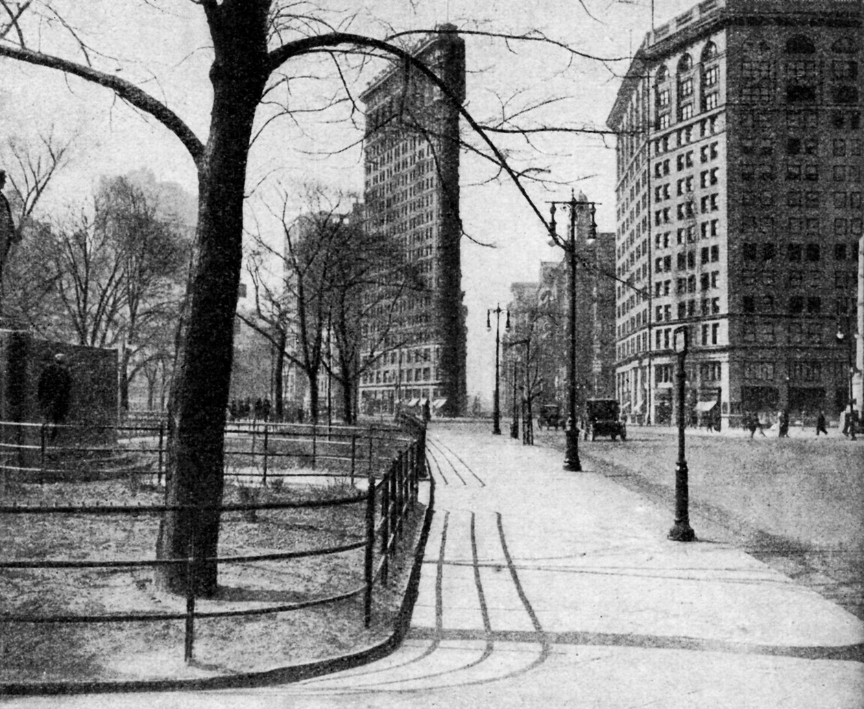 Flatiron Building a Madison Square, New York City, USA, c1930 od Ewing Galloway