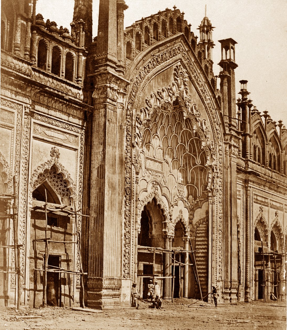 Brána Summa Musjid, Lucknow od Felice Beato