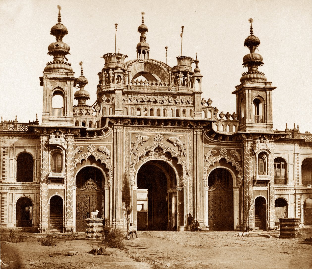 Velká brána Kaiser Bagh, Lucknow, 1858 od Felice Beato