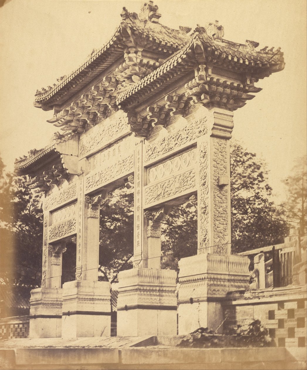 Arch in the Lama Temple, near Pekin, October, 1860 od Felice Beato
