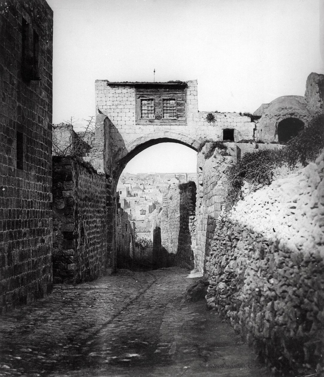 Podívejte se na Homo Arch, 1857 od Felice Beato