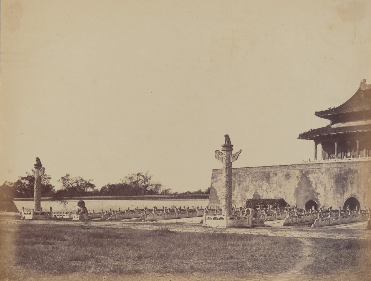Vchod do Zimního paláce, Pekin, 29. října 1860, 1860. od Felice Beato