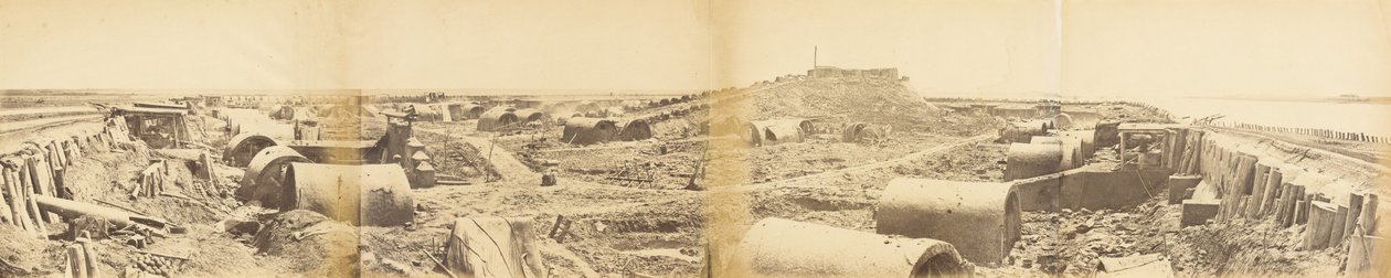 Interiér severní pevnosti Taku po jejím dobytí 21. srpna 1860 od Felice Beato