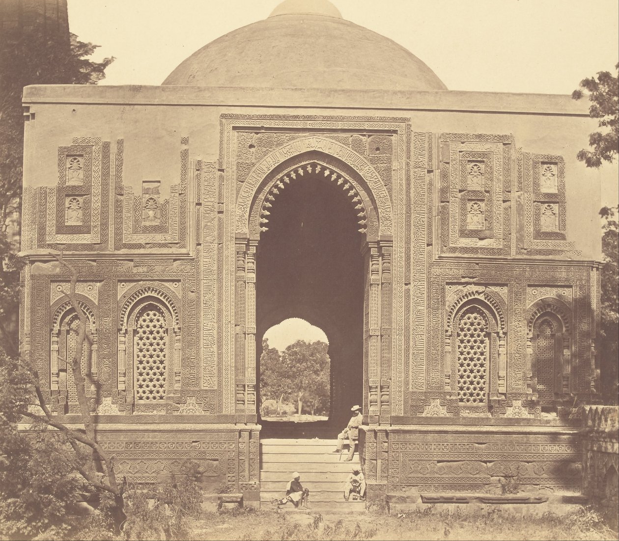 Svatyně - Alai Darwaza, Qutub od Felice Beato