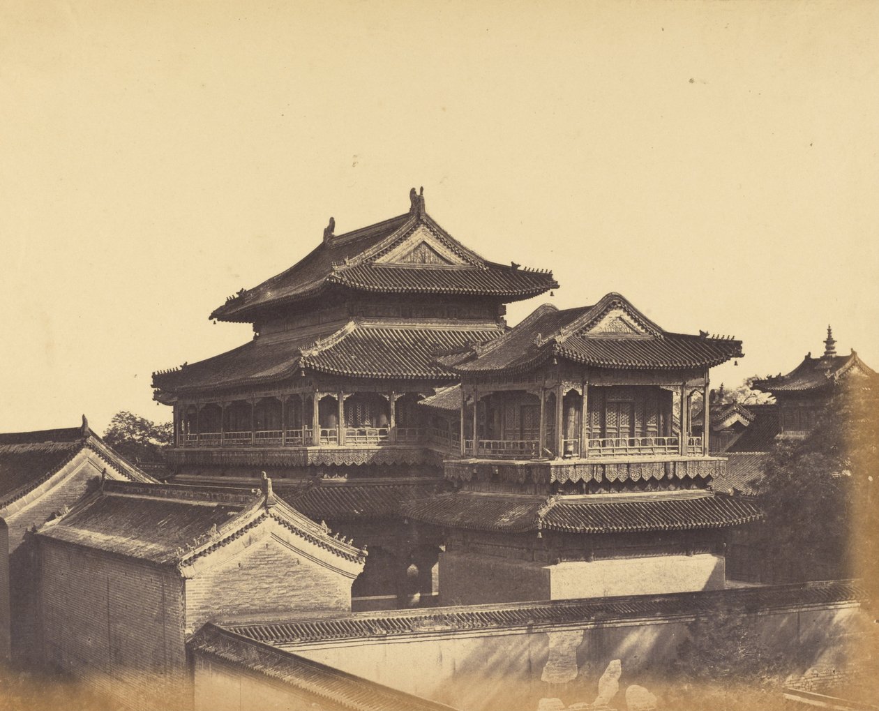 Chrám Konfucia, Pekin, říjen 1860 od Felice Beato