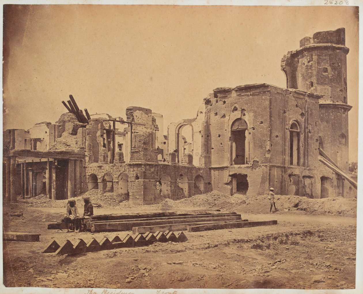 Přední část sídla, Lucknow, 1858 od Felice Beato