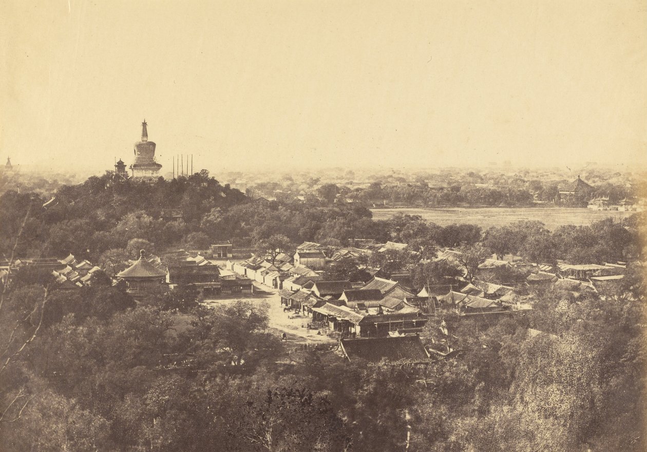 Pohled na zahrady a buddhistický chrám, Pekin, říjen 1860 od Felice Beato