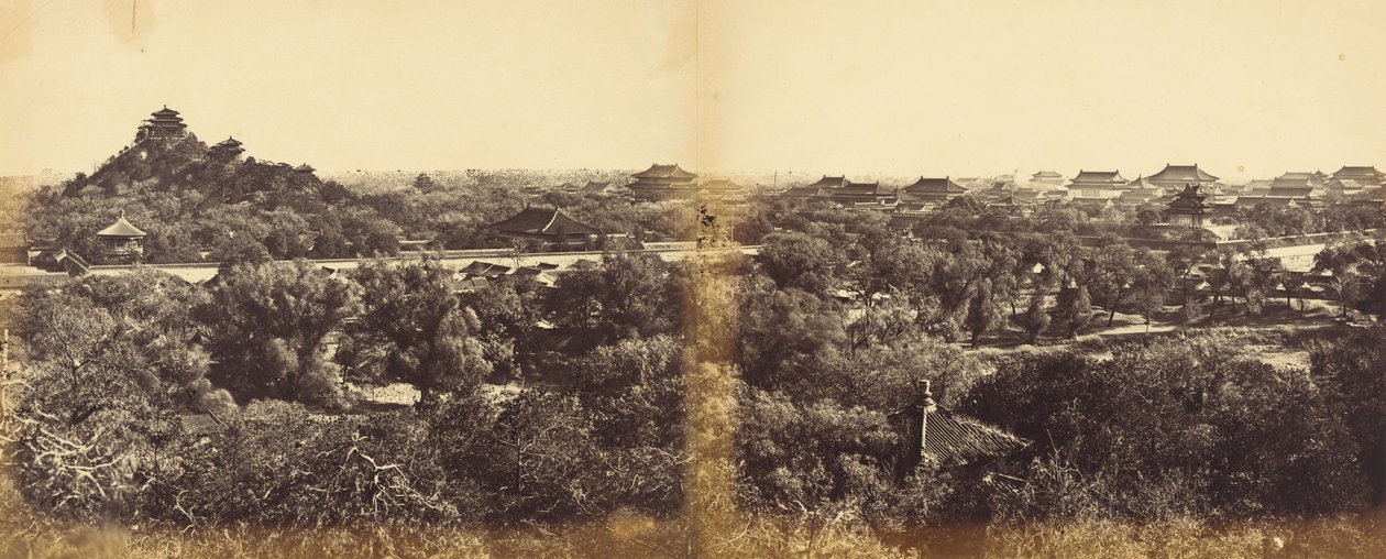 Pohled na Imperial Winter Palace, Pekin, Showing the Artificial Hill, 29. října 1860, 1860. od Felice Beato