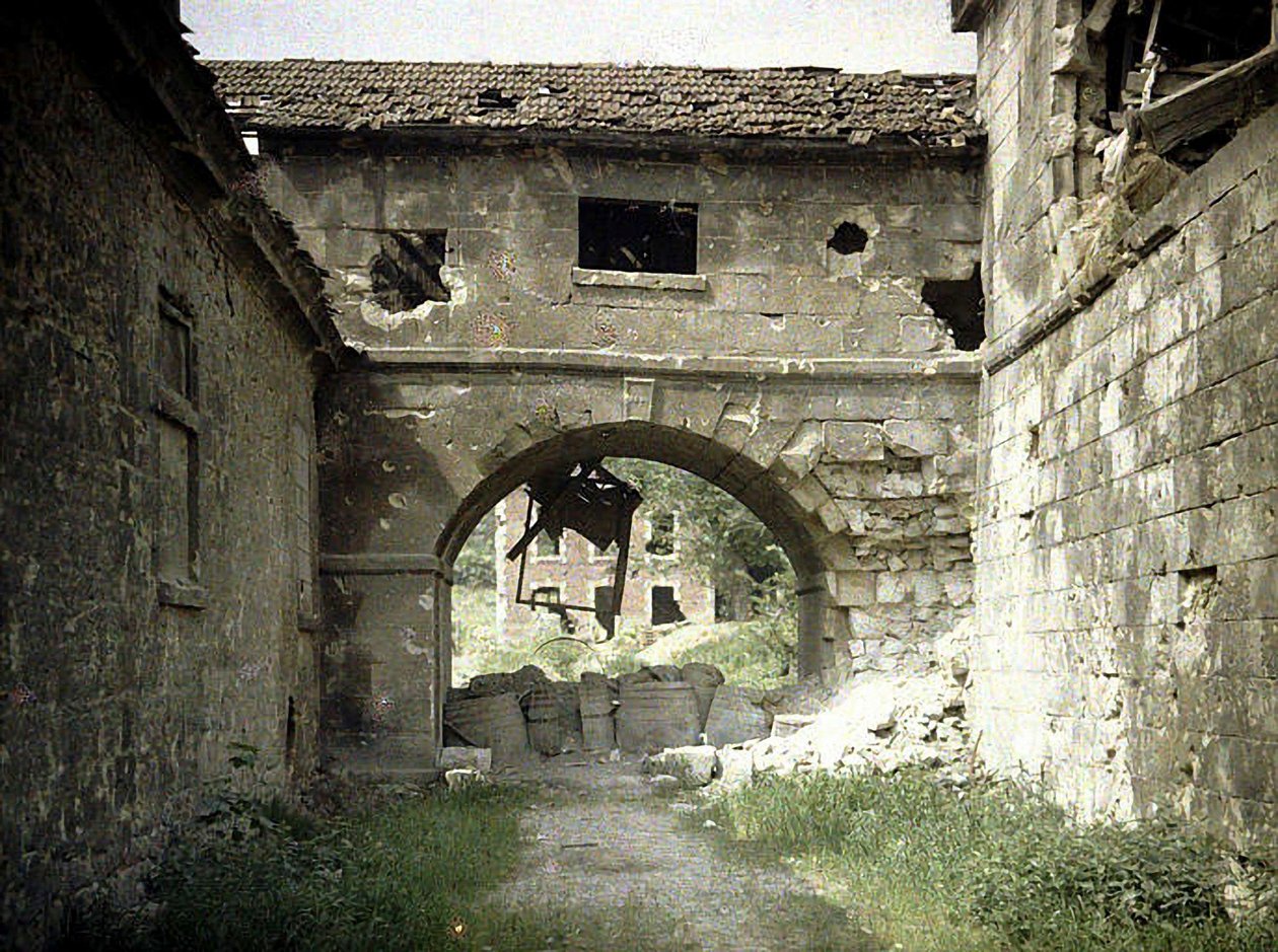Sklárna, Vauxrot, Cuffies, Aisne, Francie, 1917 (autochrom) od Fernand Cuville