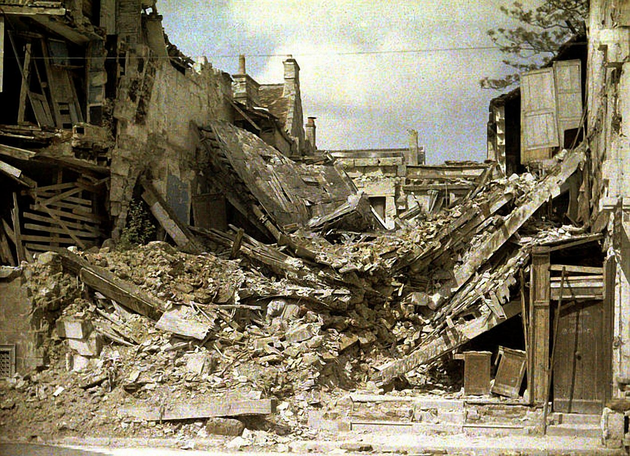 Pohled na ruiny, Soissons, Aisne, Francie, 1917 (autochrom) od Fernand Cuville