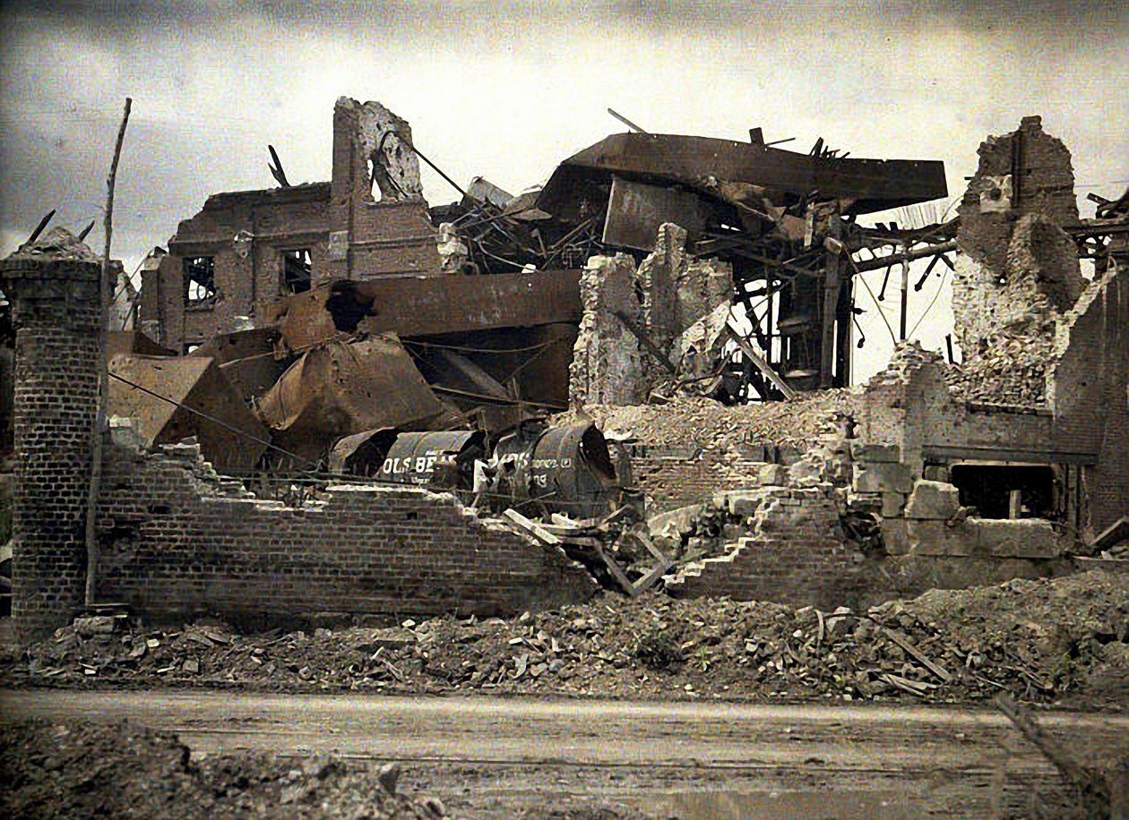 Ruiny, Aisne, Francie, 1917 (autochrom) od Fernand Cuville