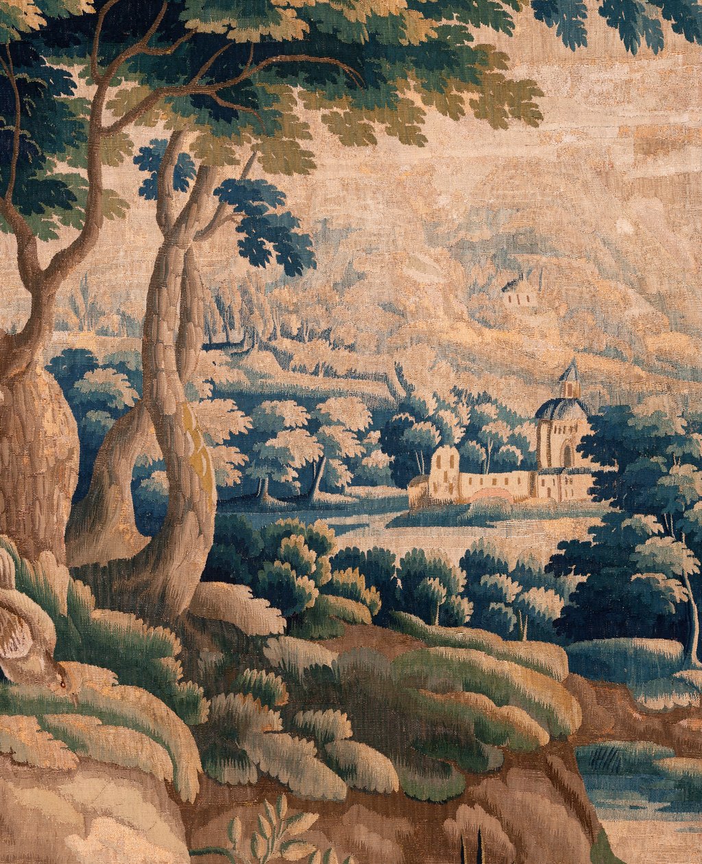 Vlámský gobelín. Tak zvaný Verdure. Ateliér Oudenaarde. Rozměry 332 x 318 cm. Inv 00021. 17. stol. od Flemish School