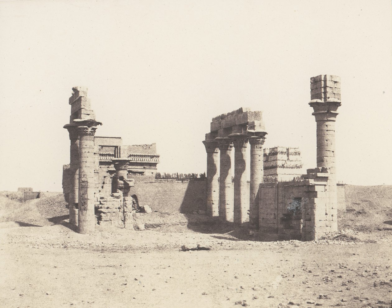 Erment Hermonthis, Vue Générale des Ruines -Temple et Mammisi, 1851-52, tištěno 1853-54. od Félix Teynard