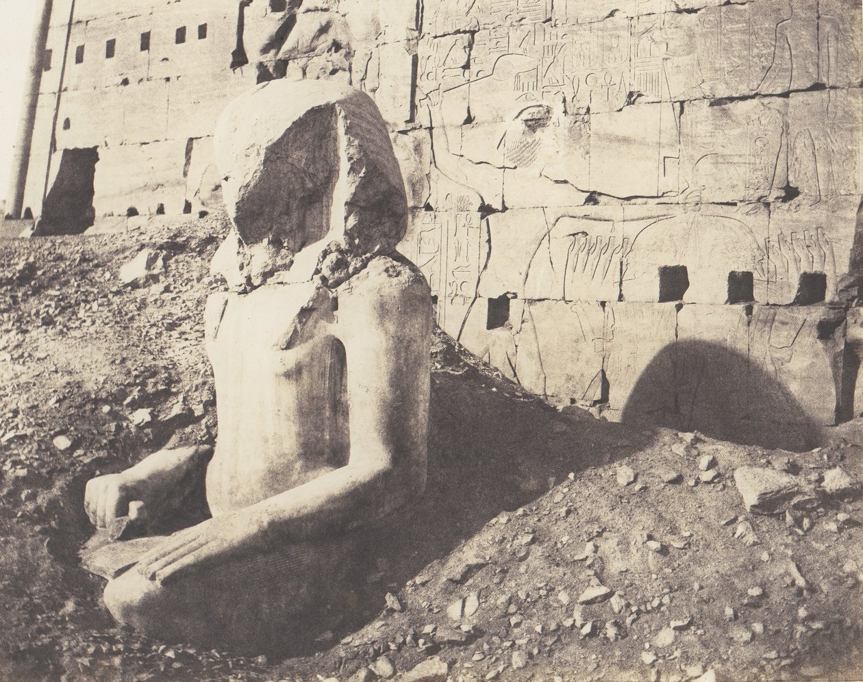 Karnak Théby, Třetí pylon - Kolos vápencové cesty, v D, 1851-52, vytištěno 1853-54. od Félix Teynard