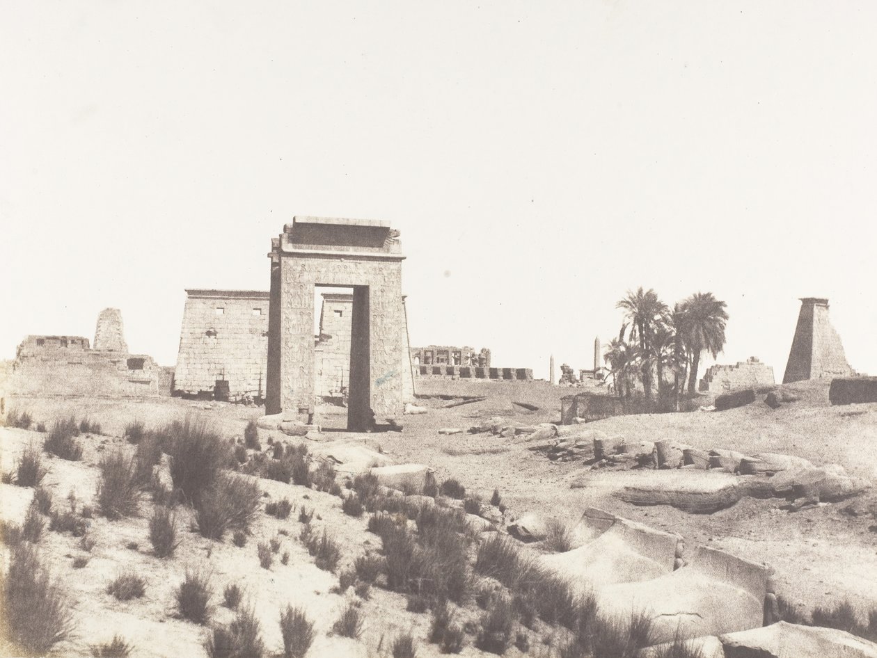 Karnak Théby, Celkový pohled na ruiny převzatý z bodu B, 1851-52, vytištěno 1853-54. od Félix Teynard