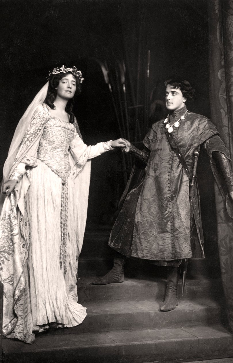 Dorothea Baird 1875-1933 a Harcourt Williams 1880-1957 v Paola a Francesca, 1907. od Foulsham and Banfield