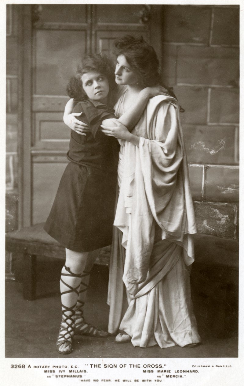 Ivy Millais a Marie Leonhard, herečky, c1900. od Foulsham and Banfield