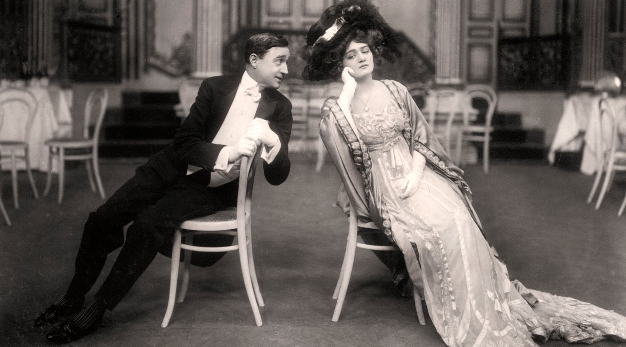 Lily Elsie a Joseph Coyne ve Veselé vdově, 1907. od Foulsham and Banfield